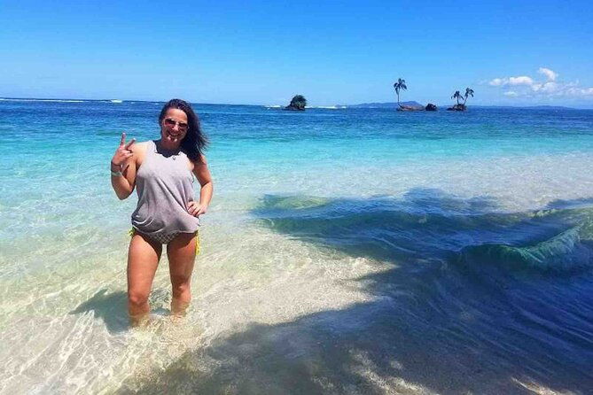 bocas-del-toro-island-hopping-day-tour-in-zapatilla-beach