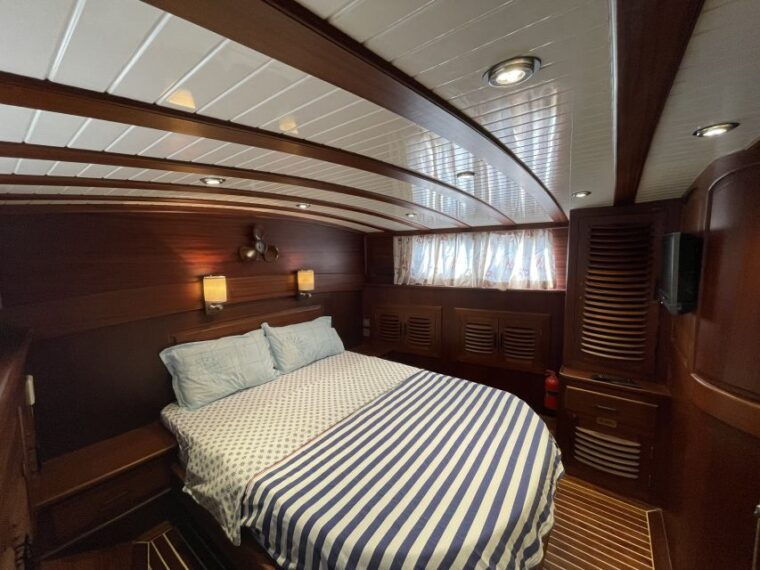 bodrum-all-day-private-boat-cruise-with-lunch