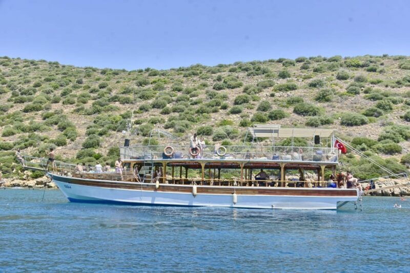 bodrum-aquarium-bay-tour-with-lunch-swimming-stops