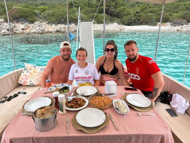 bodrum-bays-private-boat-tour-with-swimming-stops