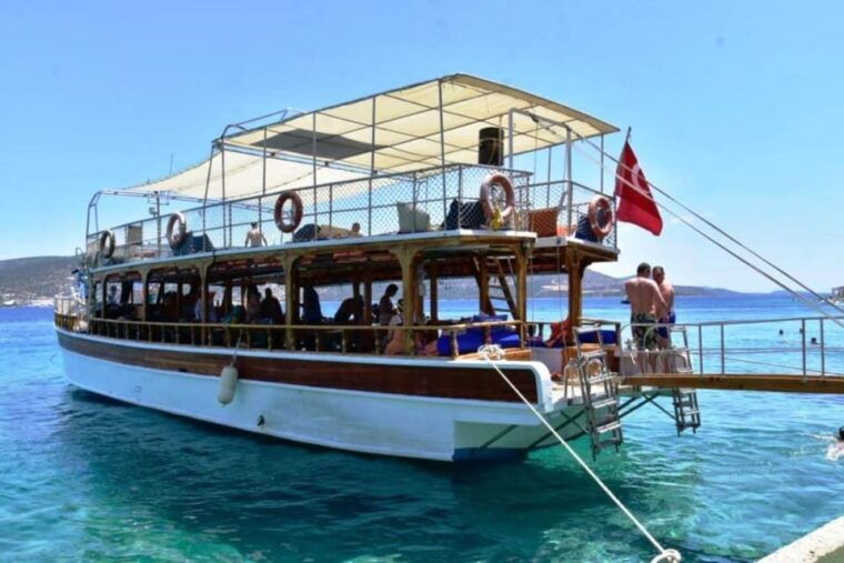 bodrum-boat-tour-with-lunch-beaches-and-islands