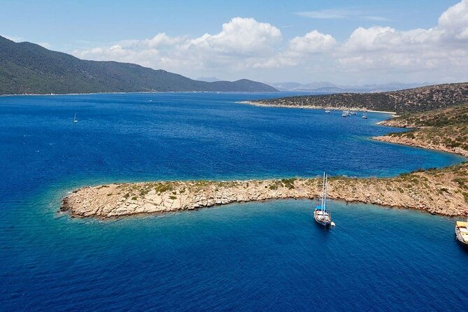 bodrum-boat-trip-with-lunch-and-all-soft-drinks