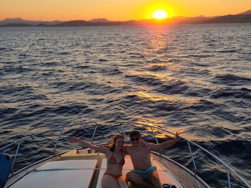 Bodrum: Bodrum Sunset Tour with Jet Black Yacht - What the Reviews Reveal About the Experience