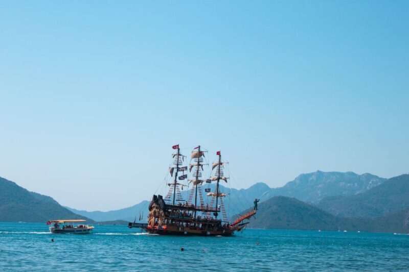 Bodrum: Family-Friendly Pirate Boat Day with Lunch & Drinks - What to Expect on the Bodrum Pirate Boat Trip