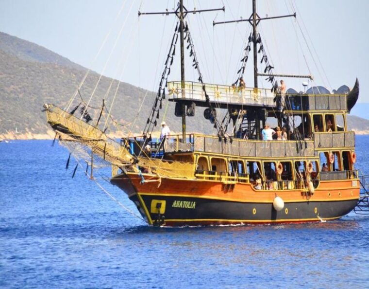 bodrum-pirate-boat-trip-with-bbq-lunch-and-optional-pickup