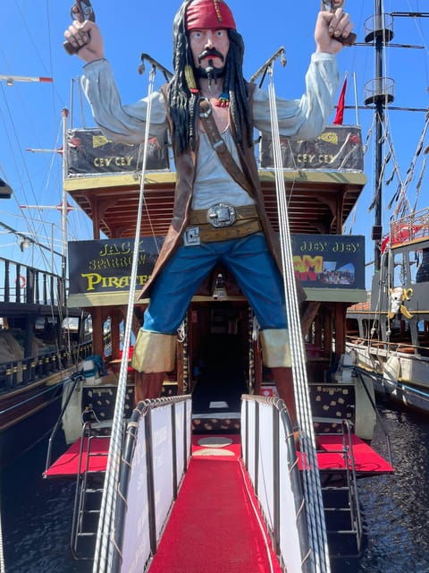 bodrum-pirate-boat-trip-with-lunch-and-swim-stops