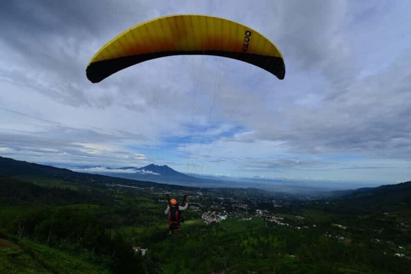 Bogor/West Java: Paragliding With Pilot - Setting the Scene: What to Expect at the Flying Site