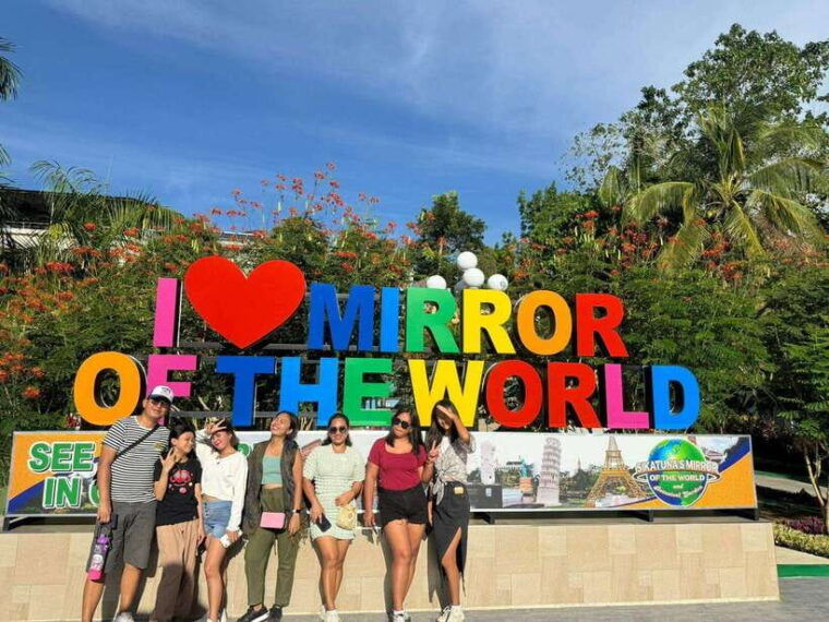 bohol-chocolate-hills-loboc-river-cruise-and-buffet-lunch