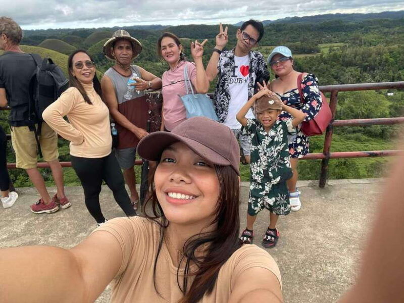 bohol-chocolate-hills-tarsiers-loboc-river-shared-tour
