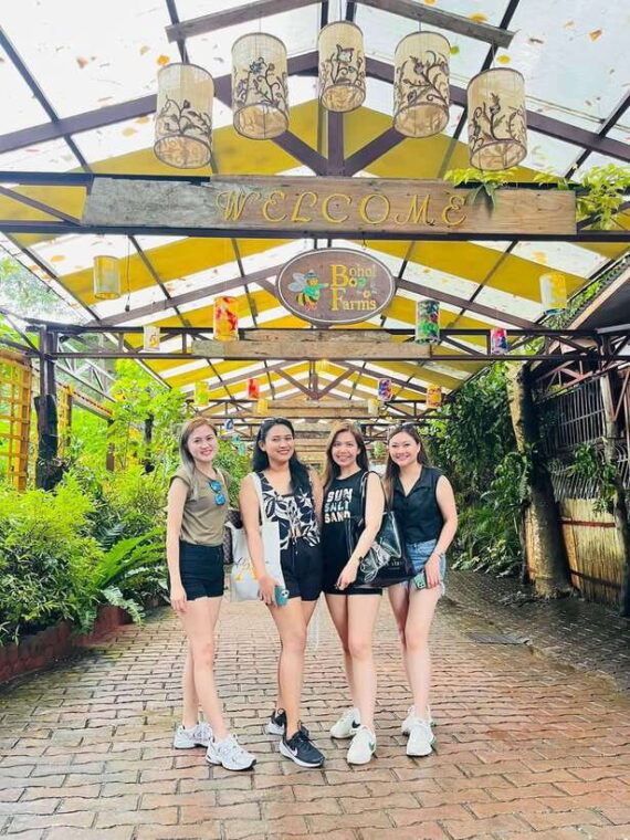 bohol-half-day-panglao-tour-hinagdanan-cave-churches