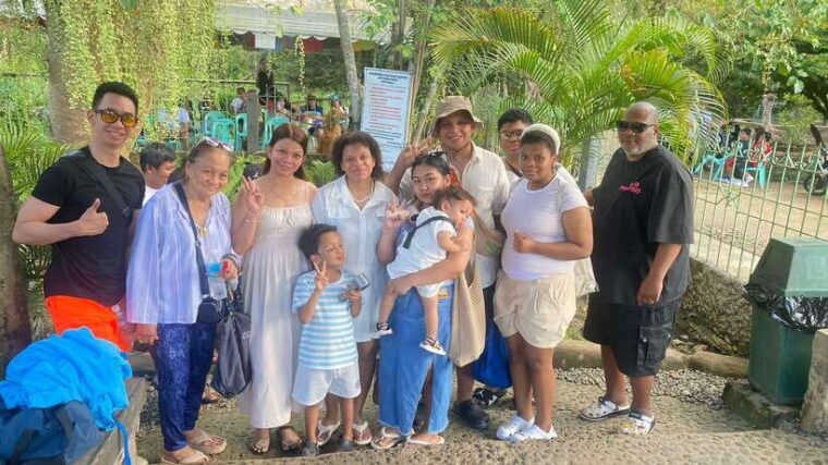 bohol-half-day-panglao-tour-hinagdanan-cave-churches