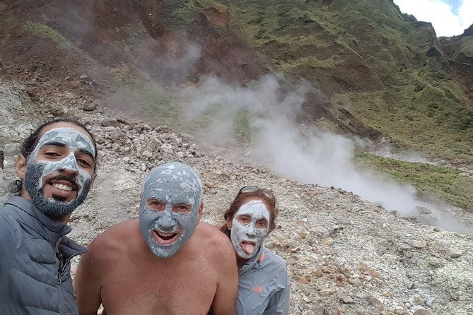boiling-lake-hike-in-dominica