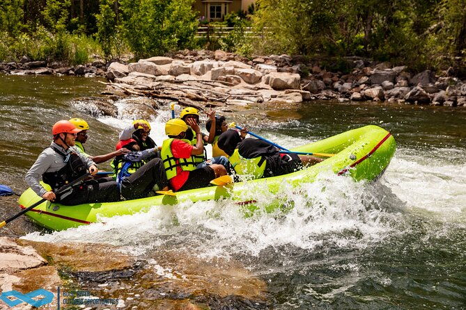 boise-river-guided-rafting-swimming-and-wildlife-tour