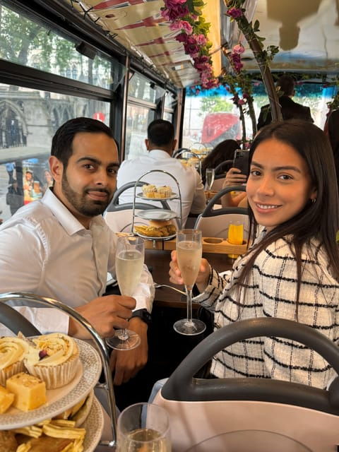 bollywood-night-bus-with-optional-live-singer