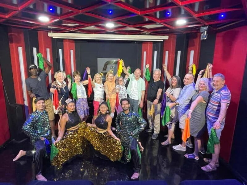 Bollywood Sightseeing and Celebrity Home Tour by Private Car - What to Expect from the Bollywood Studio Tour