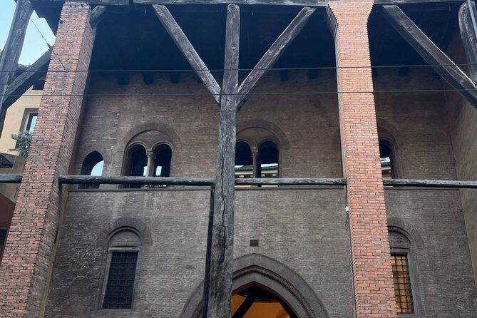 bologna-a-self-guided-audio-tour-from-porta-galliera-to-le-tre-frecce