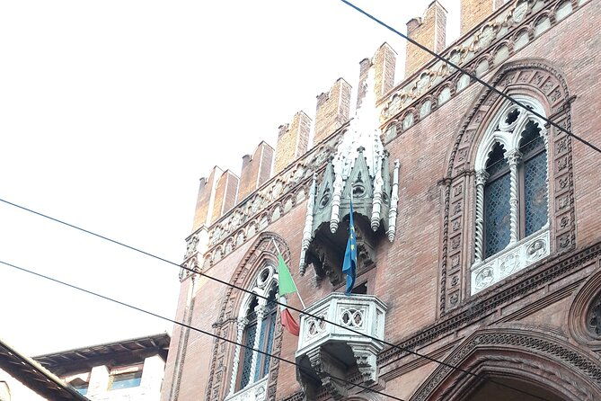 bologna-a-walk-into-history