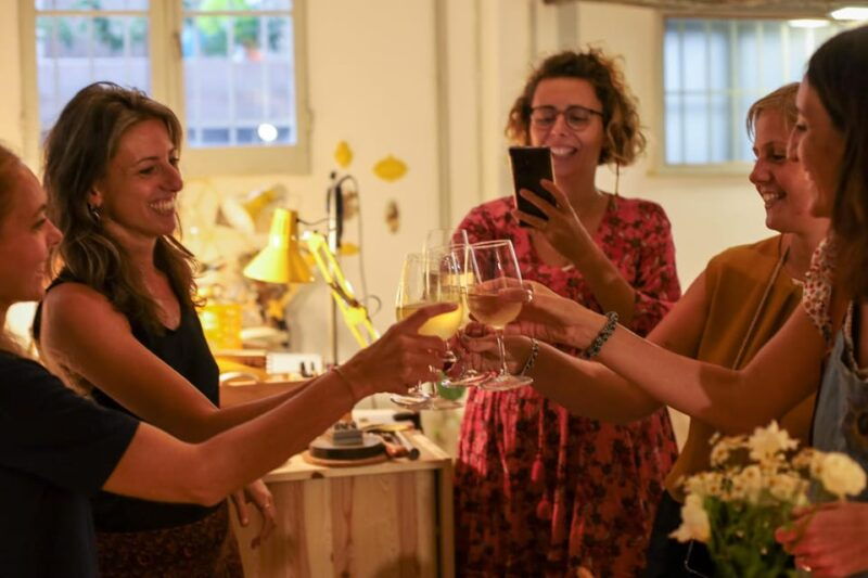 bologna-ape-in-lab-create-your-own-jewelry-while-sipping-a-glass-of-wine