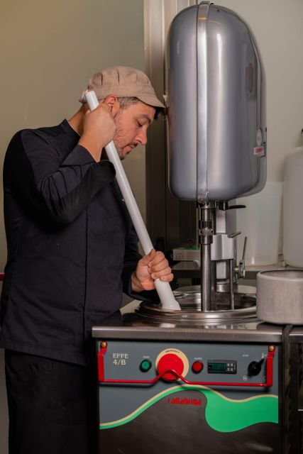 bologna-casalecchio-private-gelato-class-with-rich-tasting