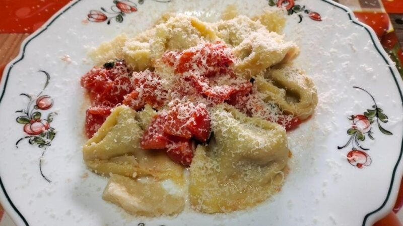 bologna-class-dedicated-to-making-pasta-and-tiramisu