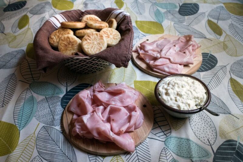 bologna-dining-experience-at-a-locals-home