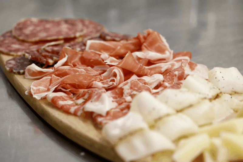 bologna-food-and-wine-tasting-with-interactive-game