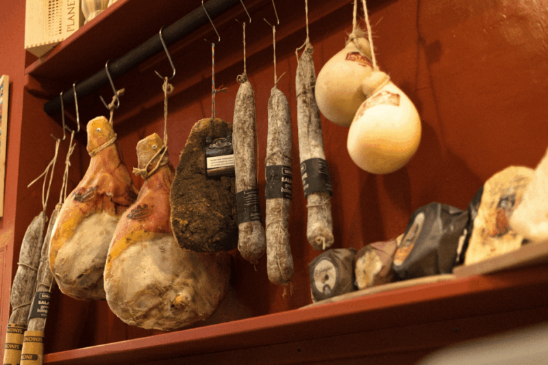 bologna-food-and-wine-tasting-with-interactive-game