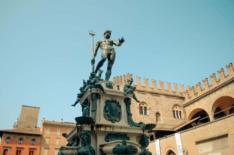 Bologna: Food and Wine Walking Tour with Tastings - A Closer Look at the Itinerary