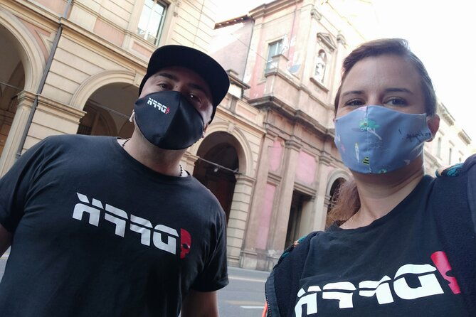bologna-food-experience-factory-tours-family-style-lunch