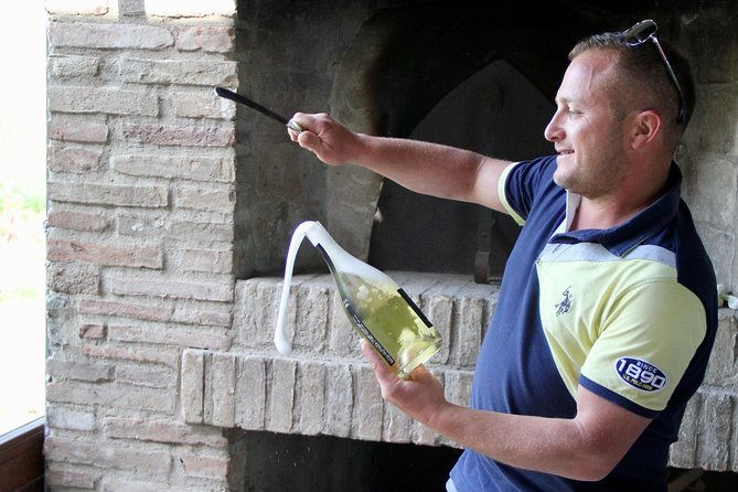 bologna-food-experience-factory-tours-family-style-lunch