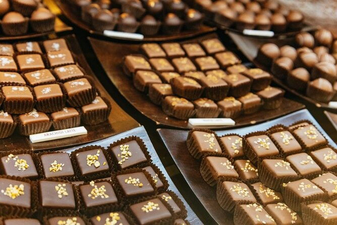 bologna-food-tasting-box-audio-guided-tour-with-food-tasting-2