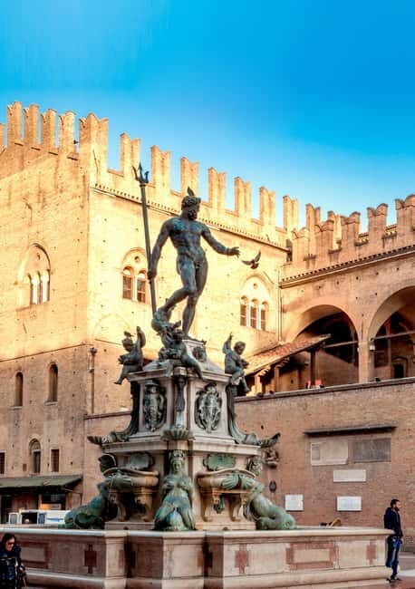 Bologna Food & Wine Tour: a private experience of Italian flavors and wines - Key Points