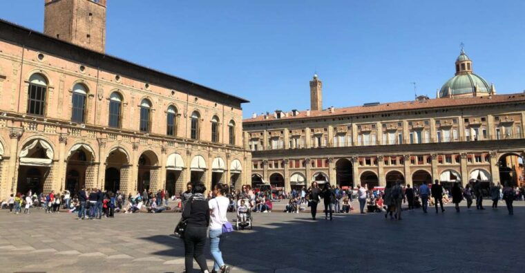 bologna-guided-architecture-walking-tour