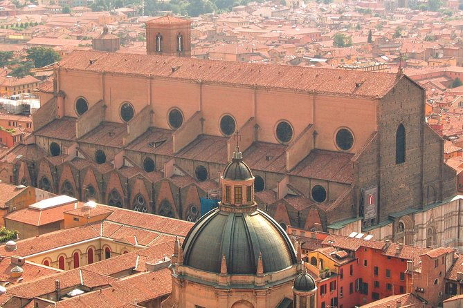 bologna-highlights-private-tour-with-a-local-guide