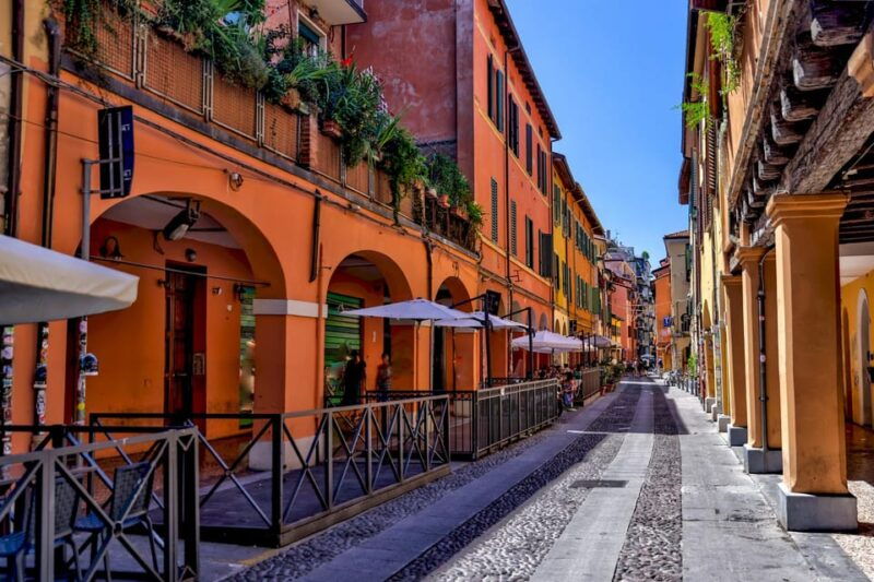 bologna-in-1-day-walking-tour-with-digital-guide