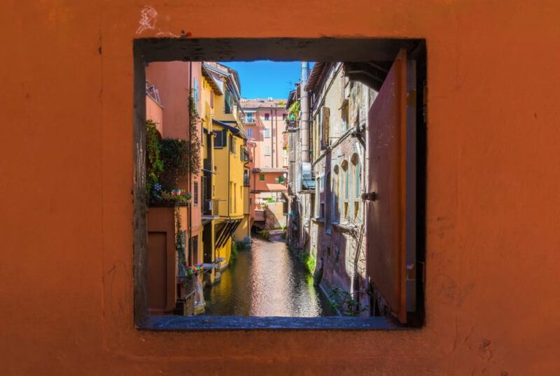 bologna-in-1-day-walking-tour-with-digital-guide