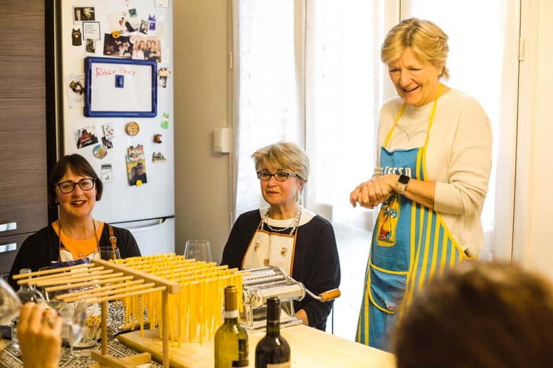 Bologna on the plate : grandma's recipes and secrets - The Group Experience and Atmosphere