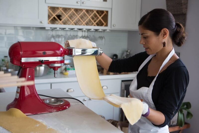 bologna-pasta-making-with-local-chef-wine