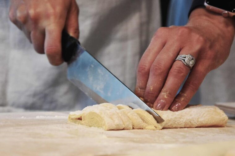 bologna-pasta-making-with-local-chef-wine