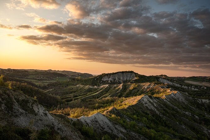 bologna-surroundings-photo-tour-rolling-hills-and-badlands