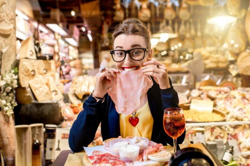 bologna-taste-local-specialties-on-a-guided-walking-tour
