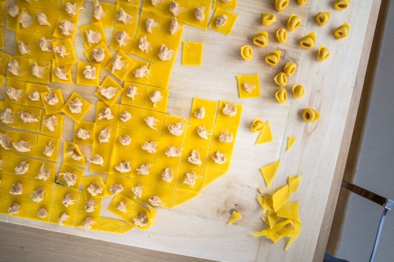 bologna-tortellini-masterclass-at-a-locals-home