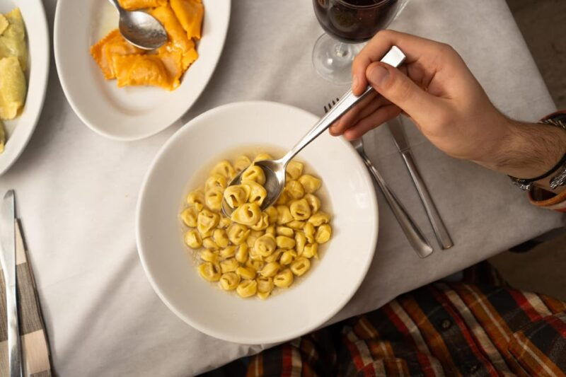 bologna-traditional-full-meal-walking-food-tour