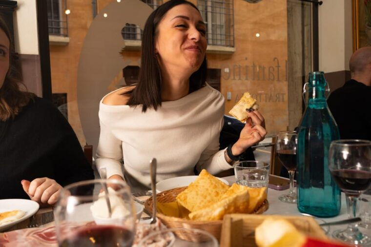 bologna-traditional-full-meal-walking-food-tour