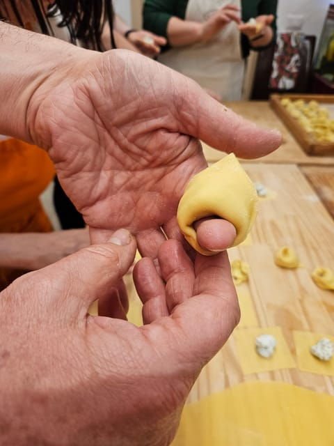 bologna-traditional-recipes-cooking-class-with-local-wines