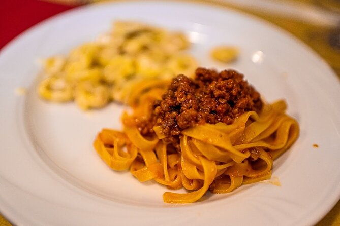 bologna-walking-food-tour-with-secret-food-tours