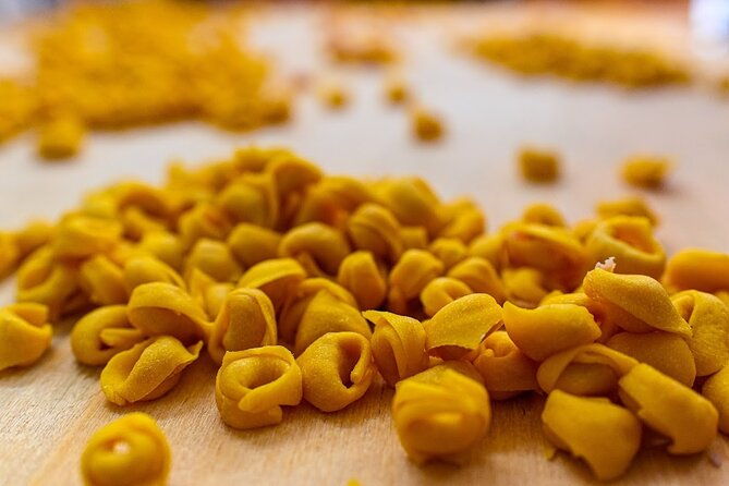 bologna-walking-food-tour-with-secret-food-tours