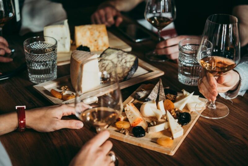 bologna-wine-tasting-tour-in-one-of-the-oldest-inns