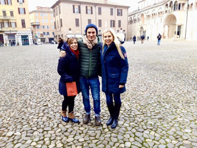 bologna-with-a-local-customized-private-meet-up