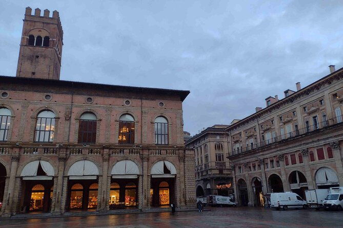 bolognas-ancient-and-recent-history-a-self-guided-audio-tour
